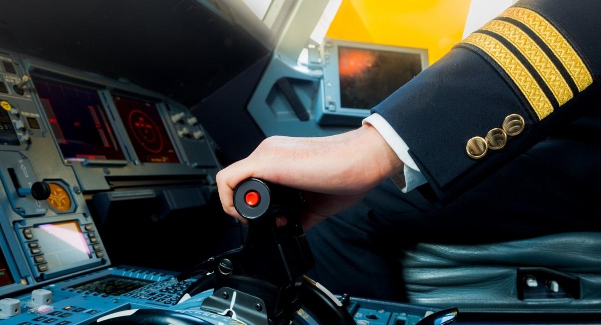 pilot training course